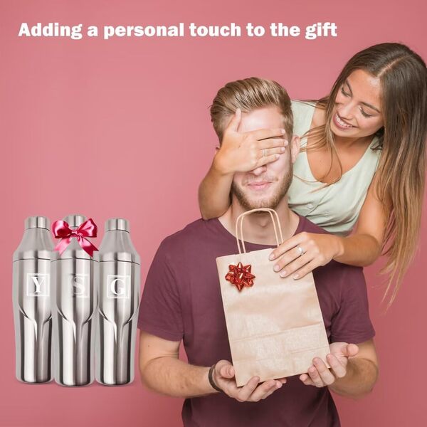Lexenic Shaker à cocktail de 710 ml – Shaker à martini avec initiales monogrammes personnalisées – Double paroi isolée pour garder les boissons au frais – Couvercle torsadé sans coincement, passoire