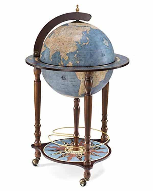 Découvrez l'excellence du globe bar Zoffoli Da Vinci Blue Dust : un mélange unique de style et fonctionnalité, idéal pour sublimer votre intérieur et impressionner vos invités.