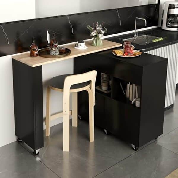 Découvrez notre test complet du nouvel îlot central mobile KOMFOTTEU. Avec sa table pivotante et son casier à vins, il redéfinit votre espace cuisine en associant design et fonctionnalité.