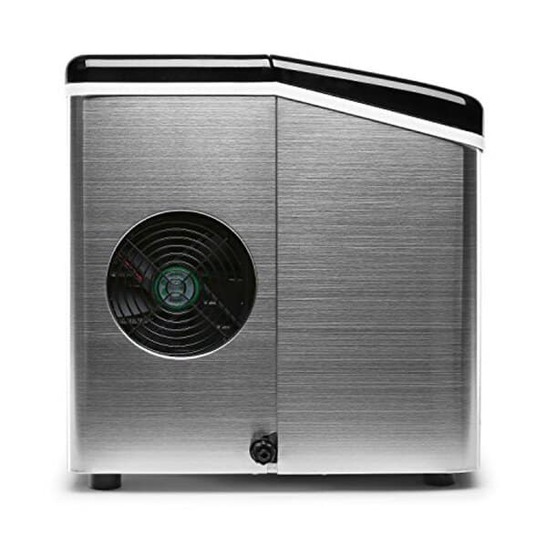 Découvrez notre test complet de la Klarstein 150W : la machine à glaçons rapide et silencieuse idéale pour vos soirées et événements
