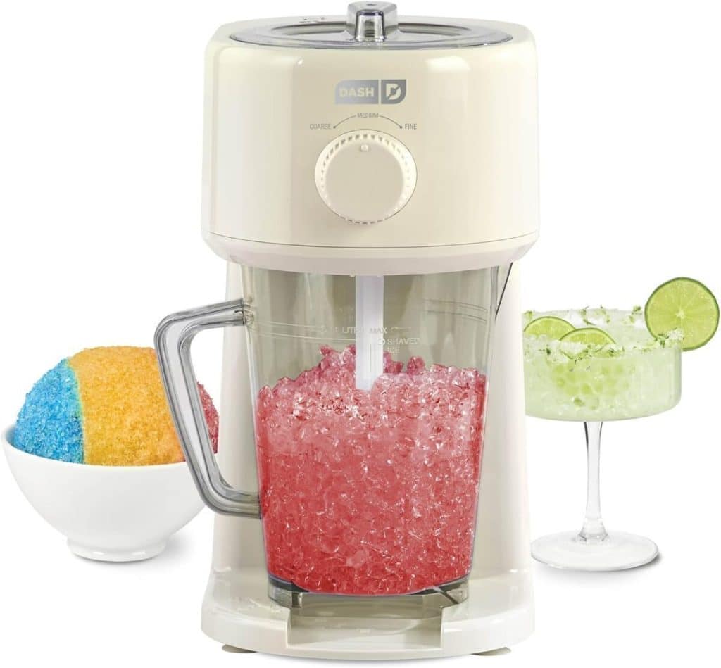 Test : machine à glace pilée DASH DSIM200GBCM04